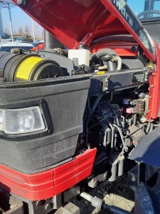   Mahindra 8000  Mahindra 9500