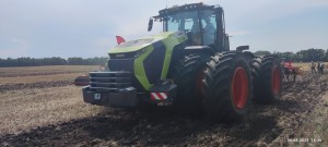 653-  CLAAS Xerion 12.650 Trac  653-  CLAAS Xerion 12.650 Trac